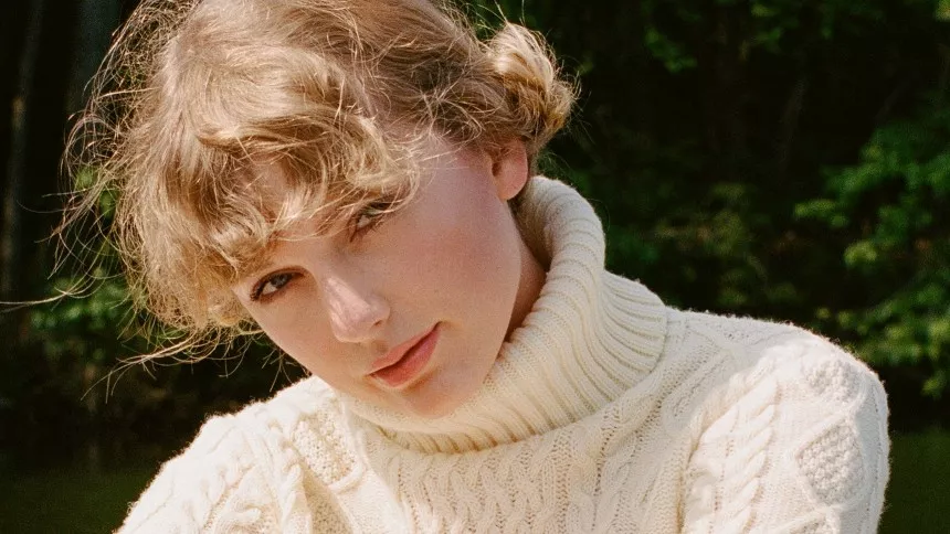 Taylor Swift overrasker med nyt album