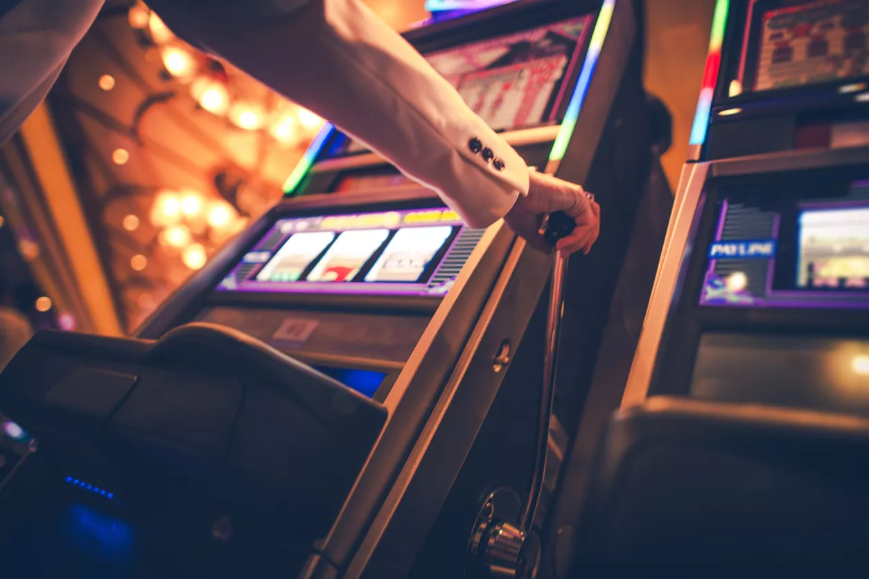5 musiker som spelar på casino