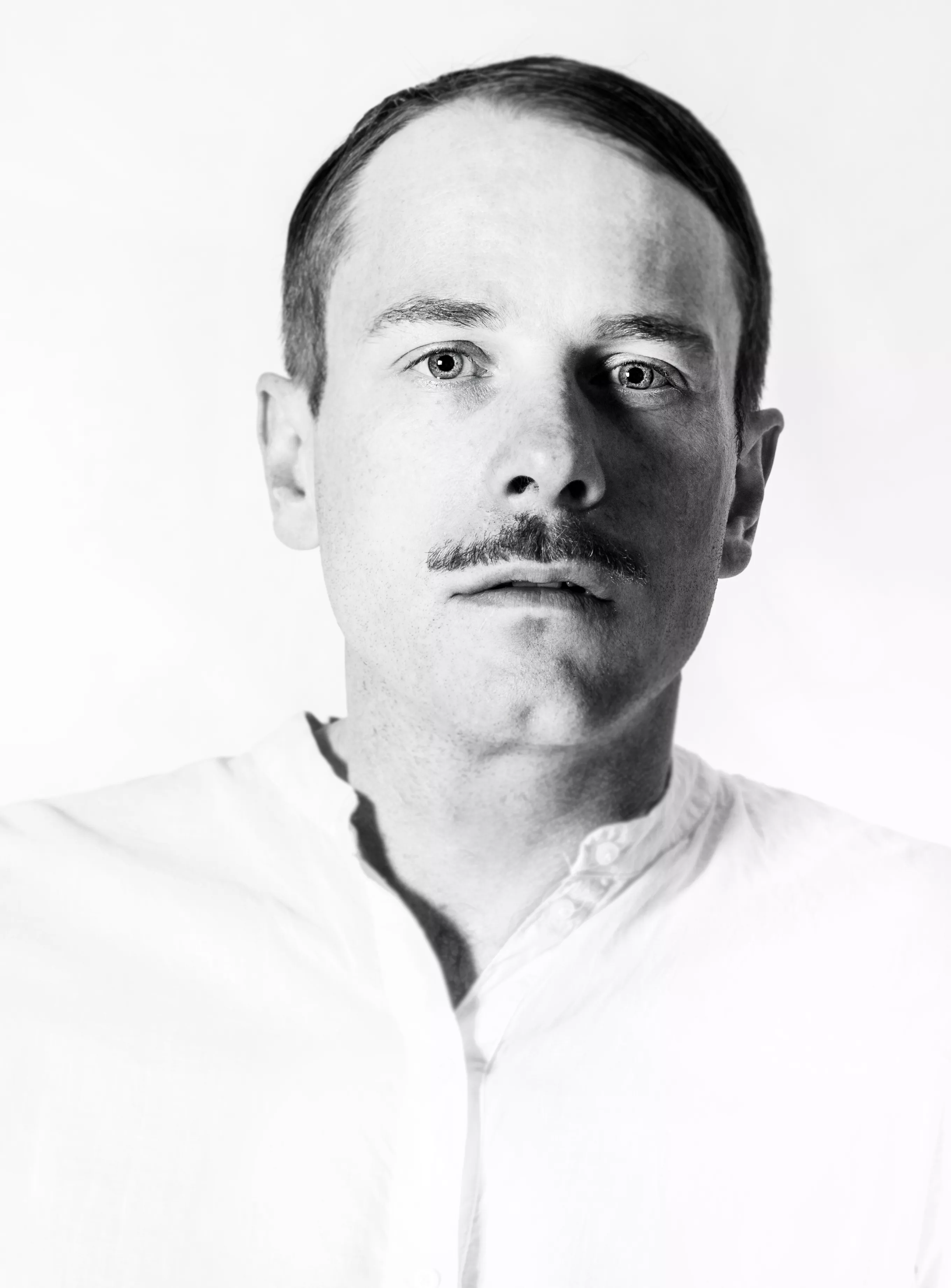 PREMIÄR: "Om vikten av att välja det som är uppenbart fel"