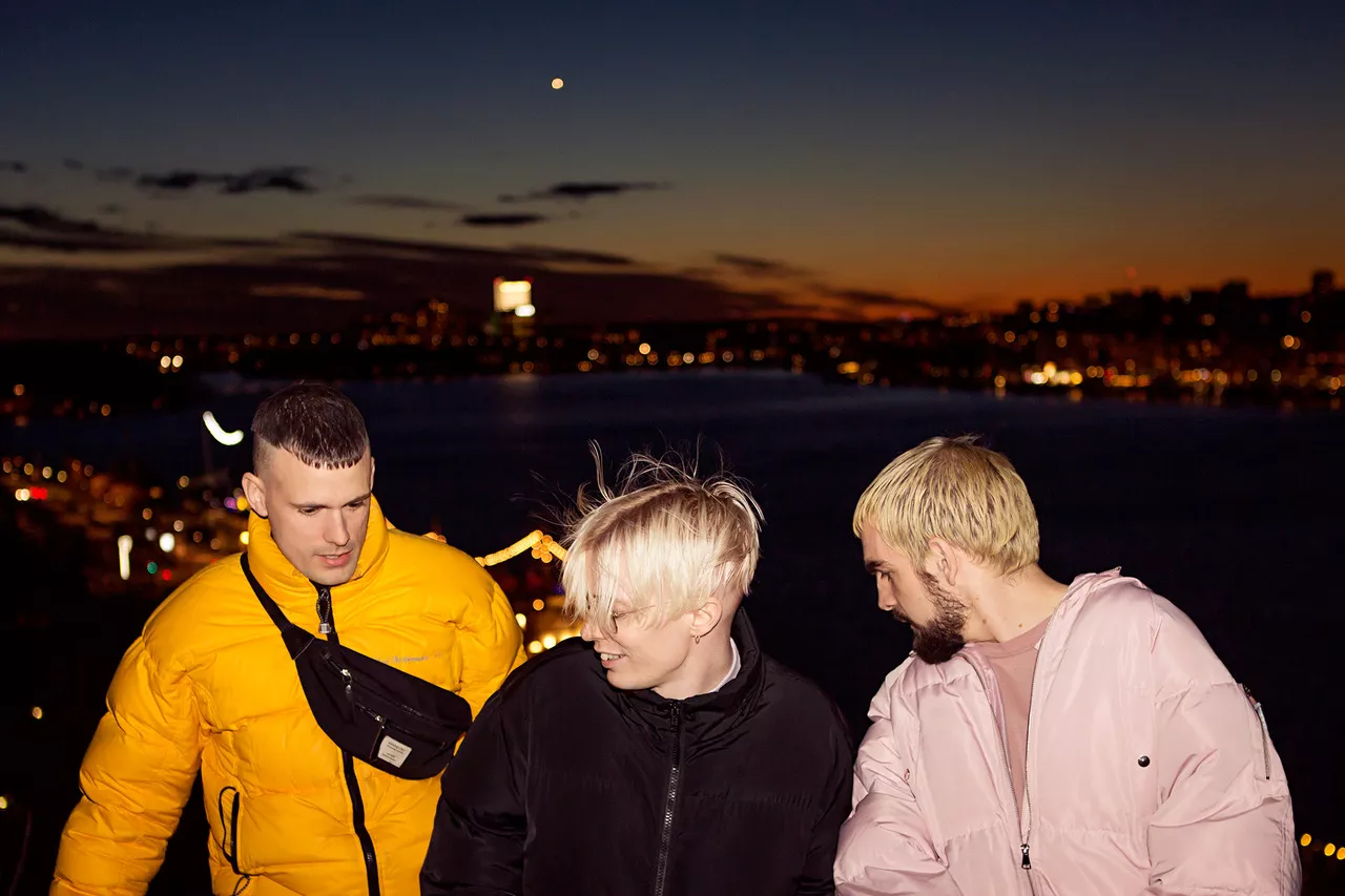 BÄST JUST NU: Mash Up International feat. Ji Nilsson – Put It On