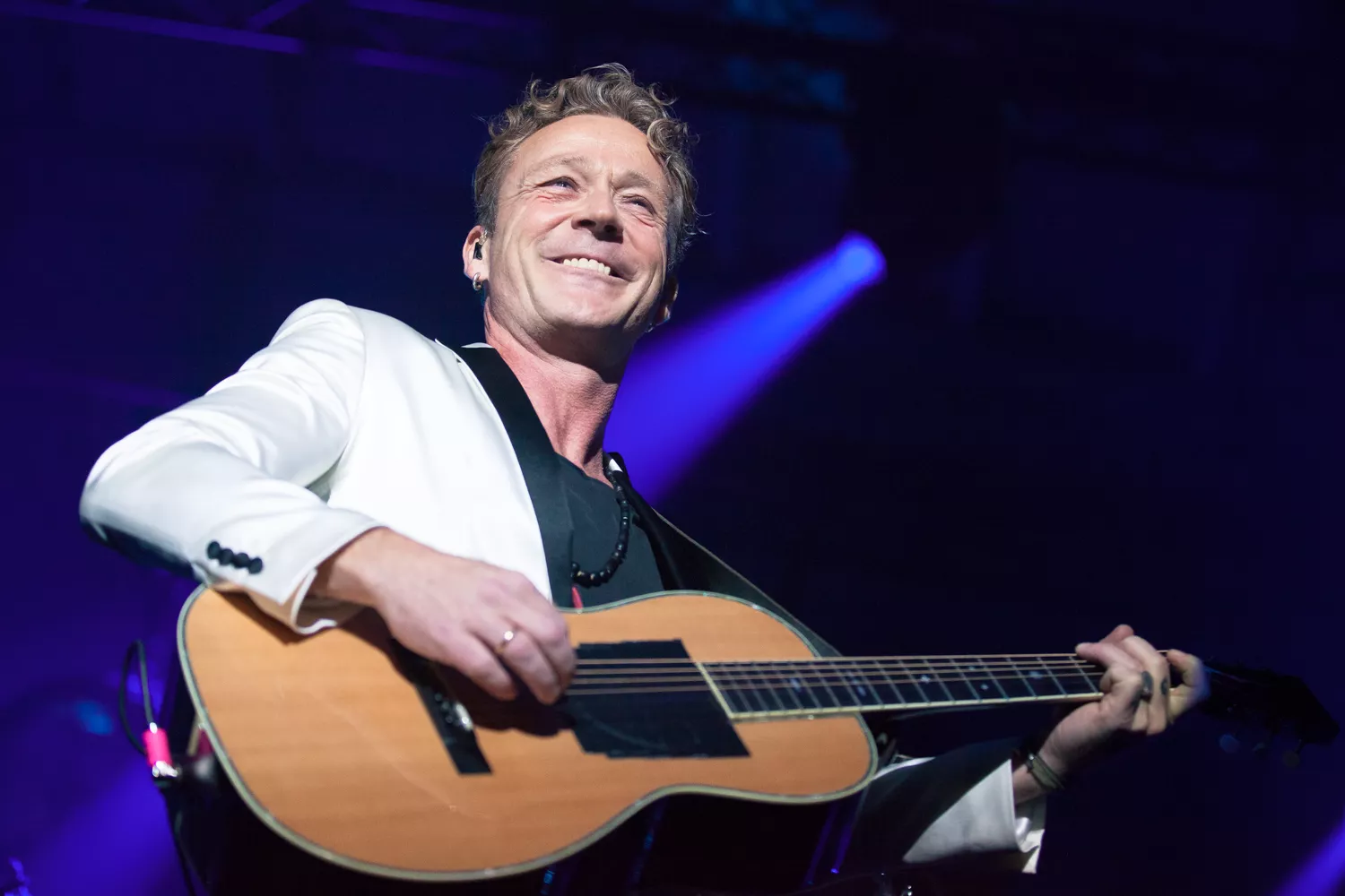 Overbevisende turnépremiere fra Thomas Helmig