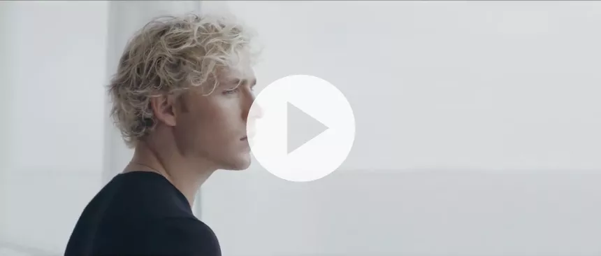Christopher er klar med skrøbelig musikvideo til singlen "Heartbeat"