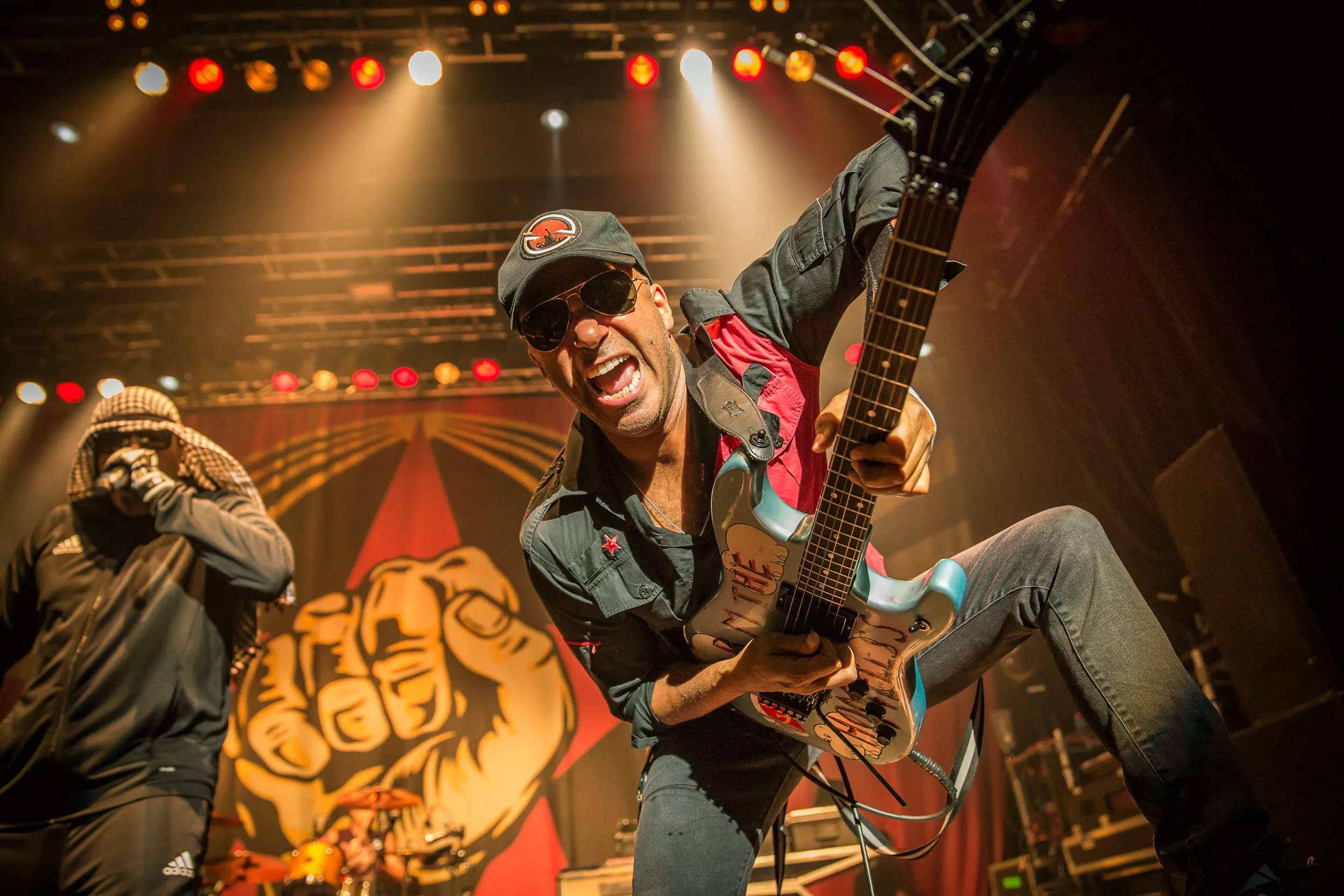 Tom Morello udgiver single - og annoncerer soloalbum 