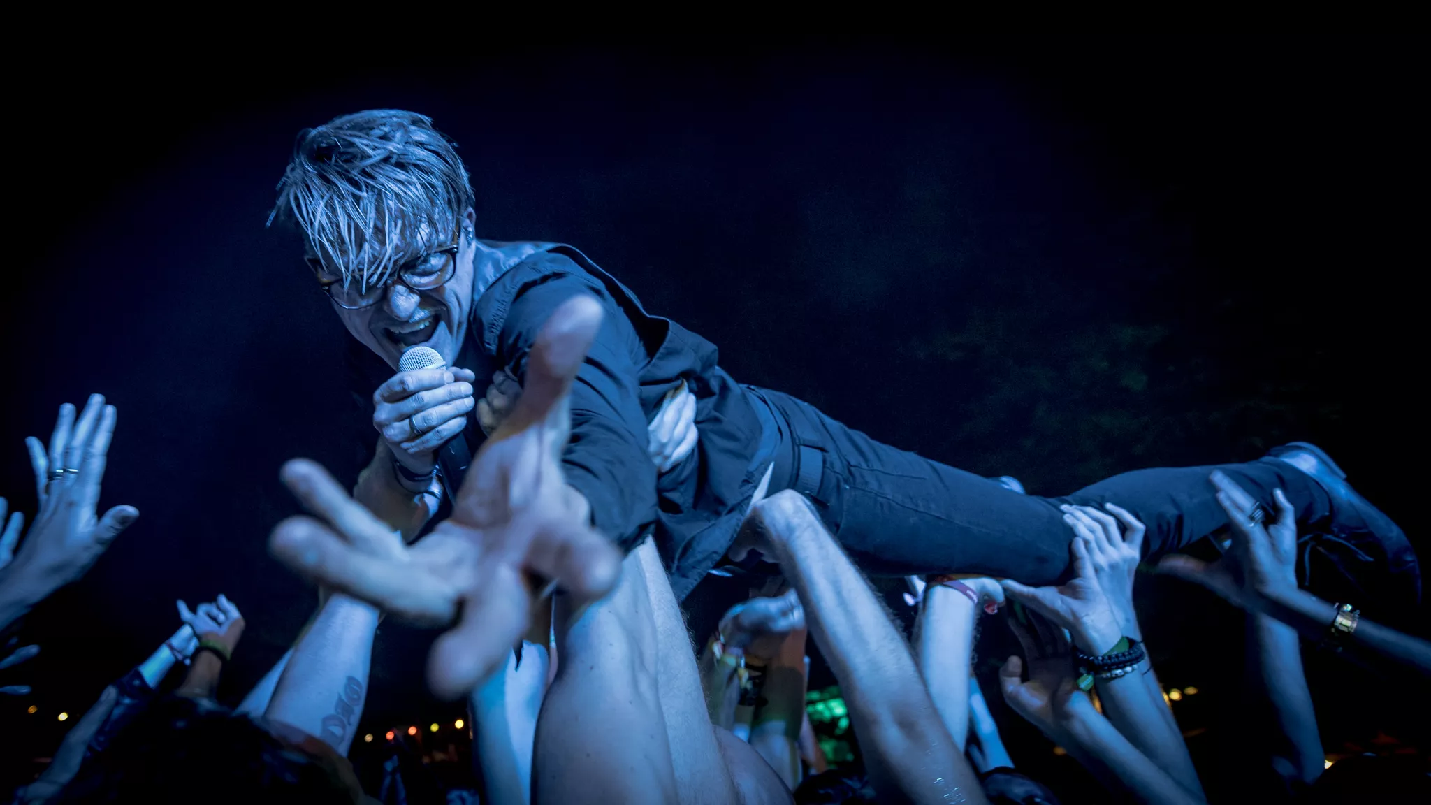 ANMELDELSE: Mangfoldige dystopier