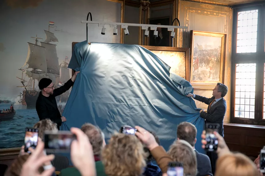 Kasper Eistrup maler portræt af Kronprins Frederik