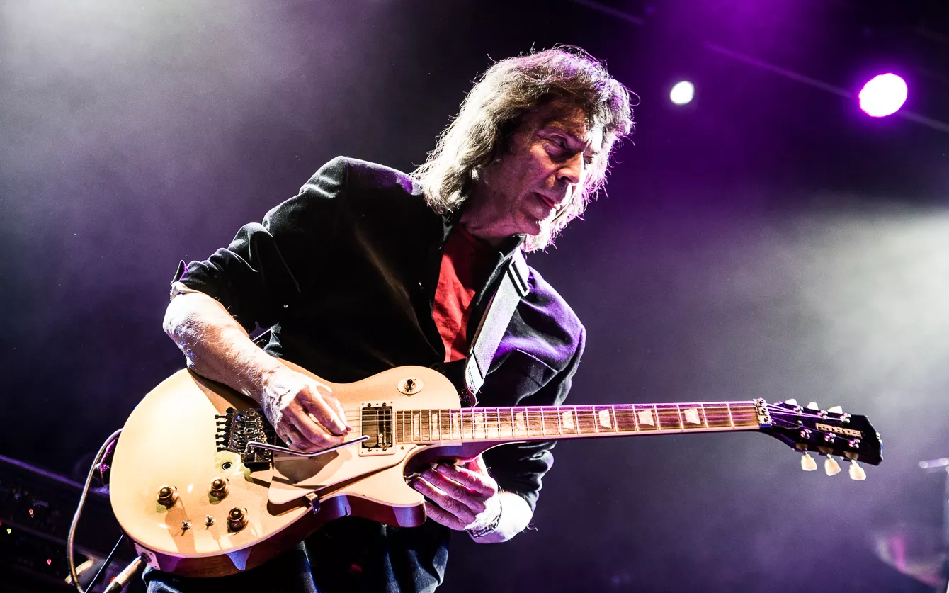 Stadig en af de bedste prog-rock-guitarister i denne verden