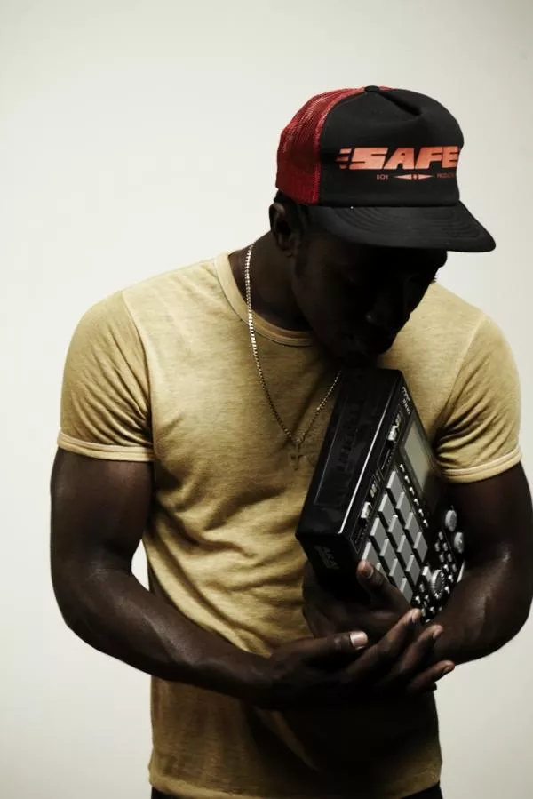 Lyt til første single fra Bloc Partys Kele 