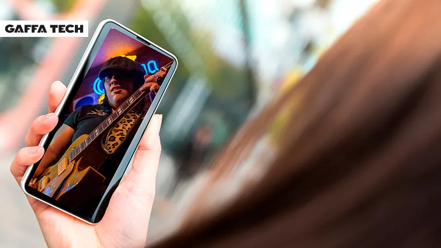 ANMELDELSE: Denne smartphone er hverken til koncerter eller billeder