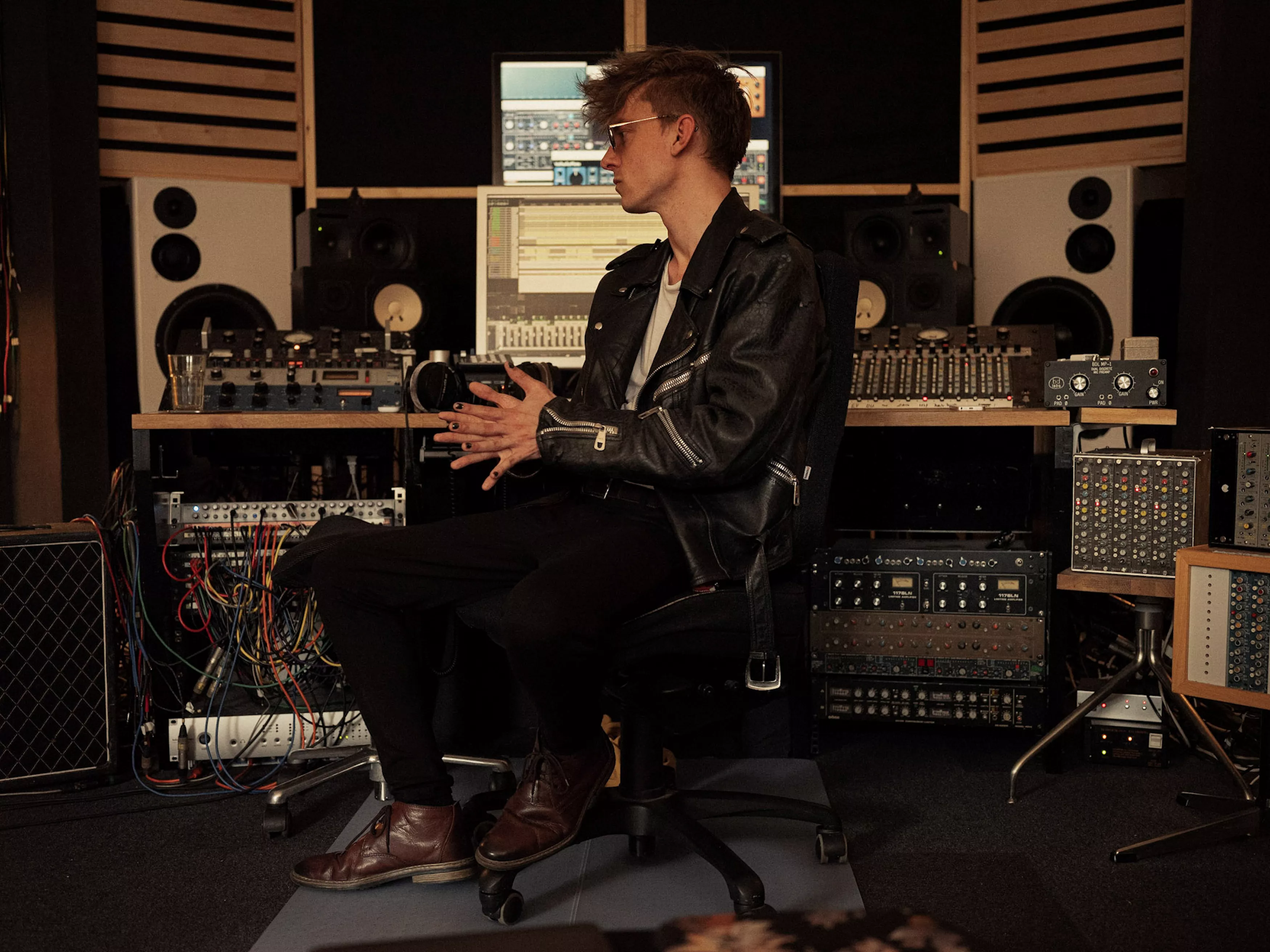 ANMELDELSE: En vidunderligt forhekset dansksproget debut