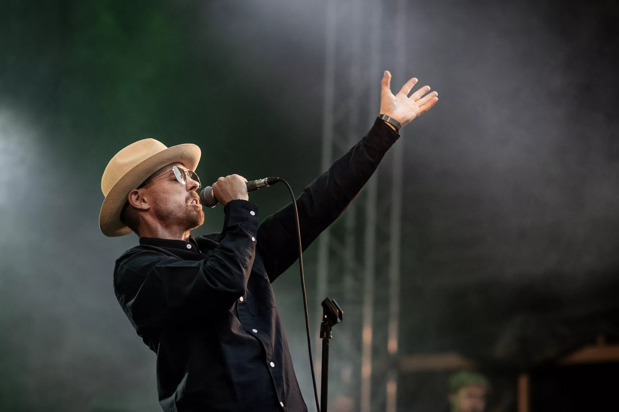 Hjemvendte sønner leverede kærlighed til folket – med imponerende gæsteliste