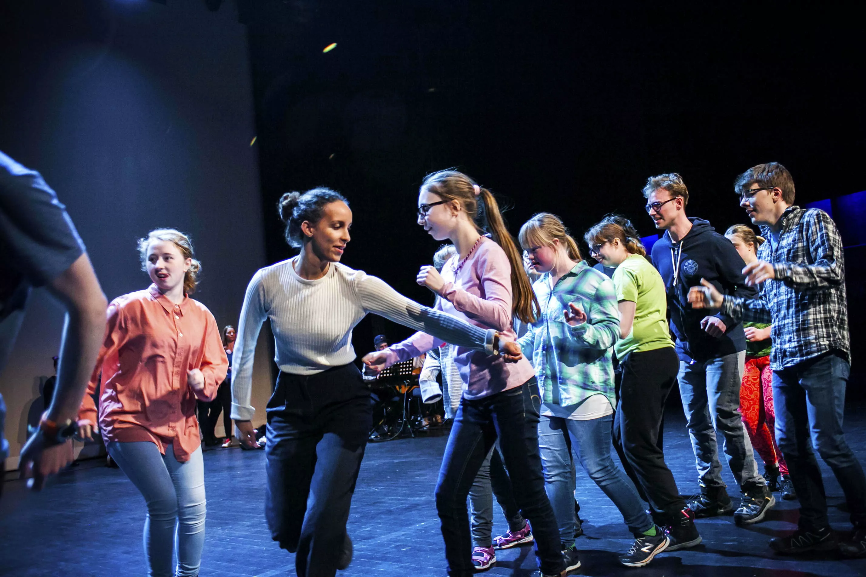 Dissimilis gir gass med Trump-humor i ny musikal