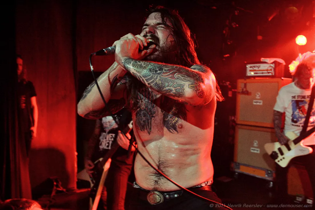 Hårt och dansvänligt till Bråvalla