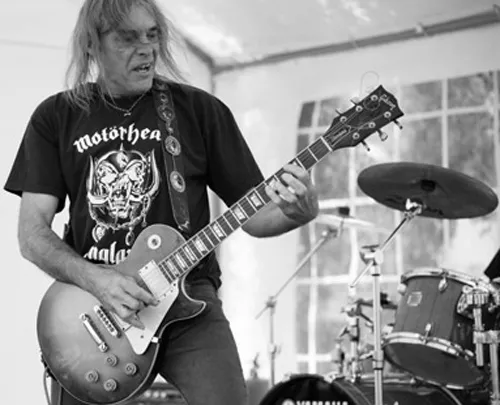 Motörhead-gitarrist död
