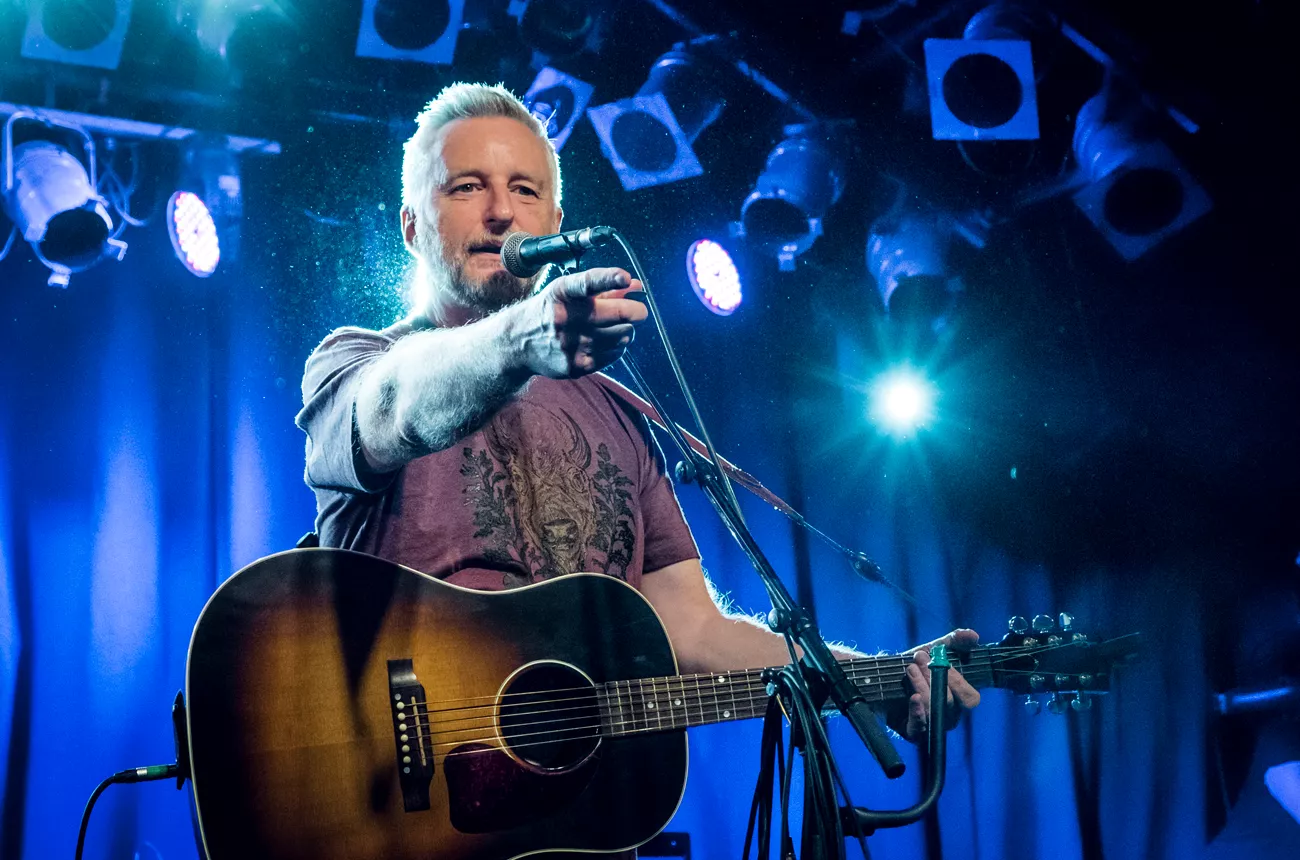 Billy Bragg om viral The Clash-cover: ”Det är djupt problematiskt”