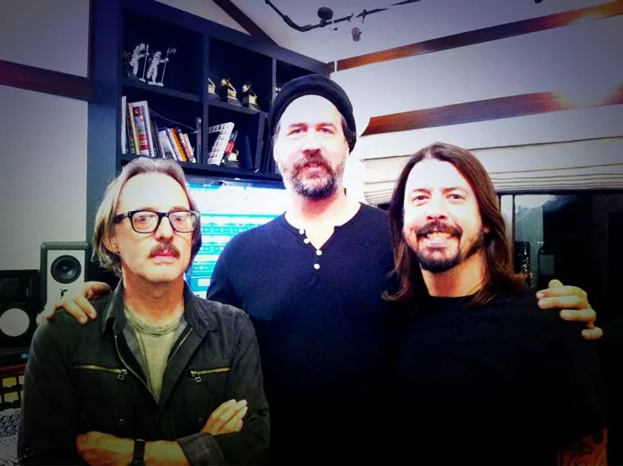 Krist Novoselic indspiller med Foo Fighters