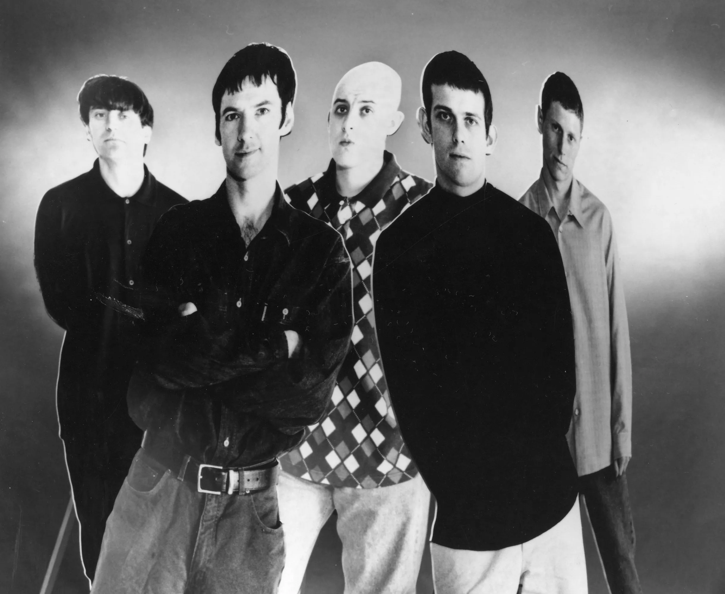 Craig Gill, trommeslager i Manchester-gruppen Inspiral Carpets, er død