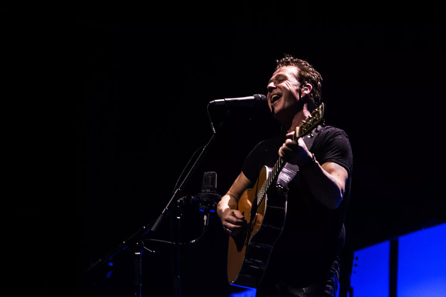 Thomas Helmig giver to store koncerter til sommer