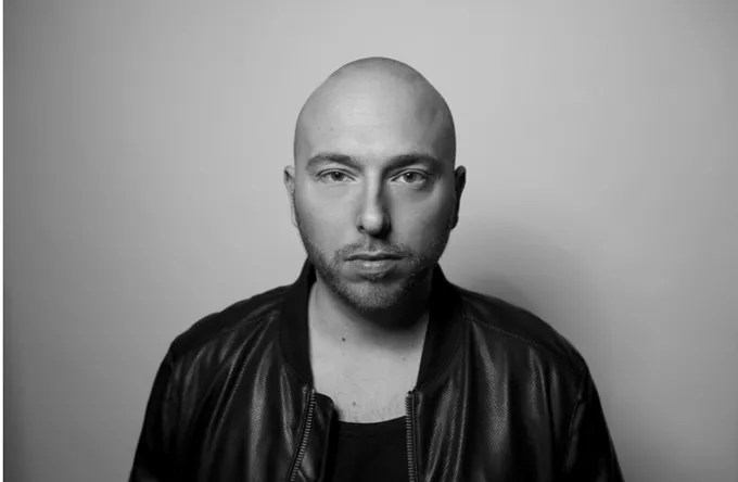 Se ny dokumentar om rapperen Cas' comeback