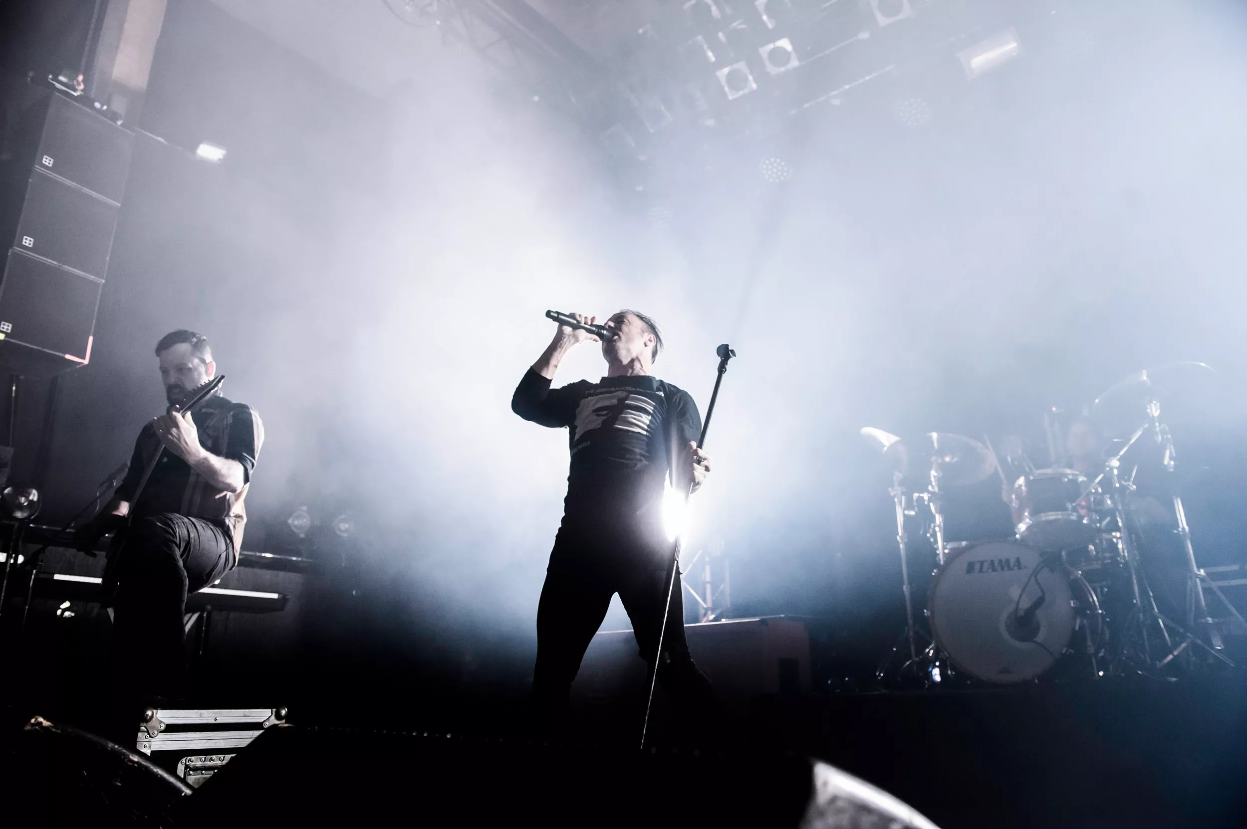 Rockband i bussolycka – 13 personer förda till sjukhus