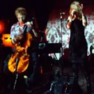 Under Byen i Hollywood: Et lille band meget langt hjemmefra