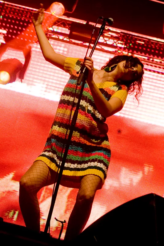 Céu: Cosmopol, Roskilde Festival