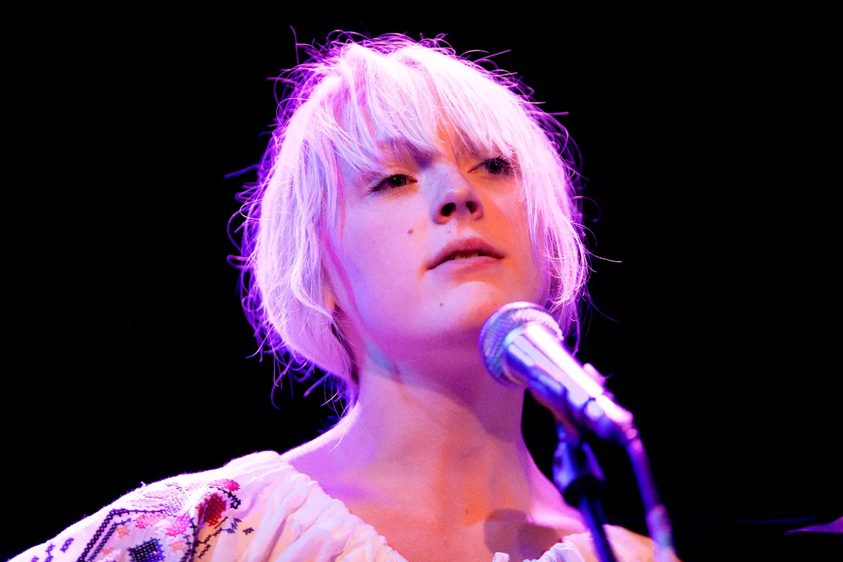 Laura Marling sætter dato på ny plade