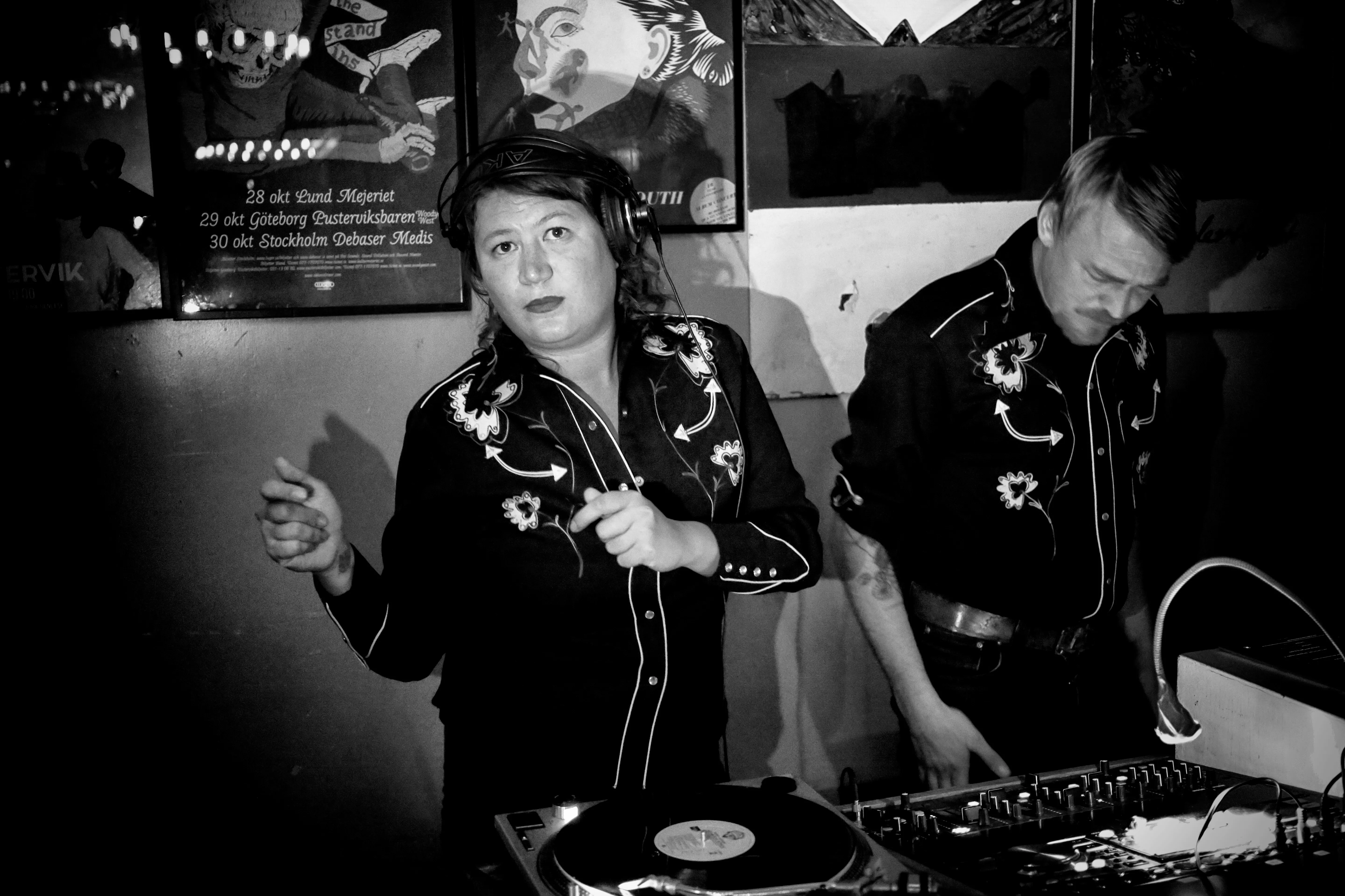 Ina Lundström: "Det var en horsepundare i damunderkläder som pratsjöng Greatest Love Of All"