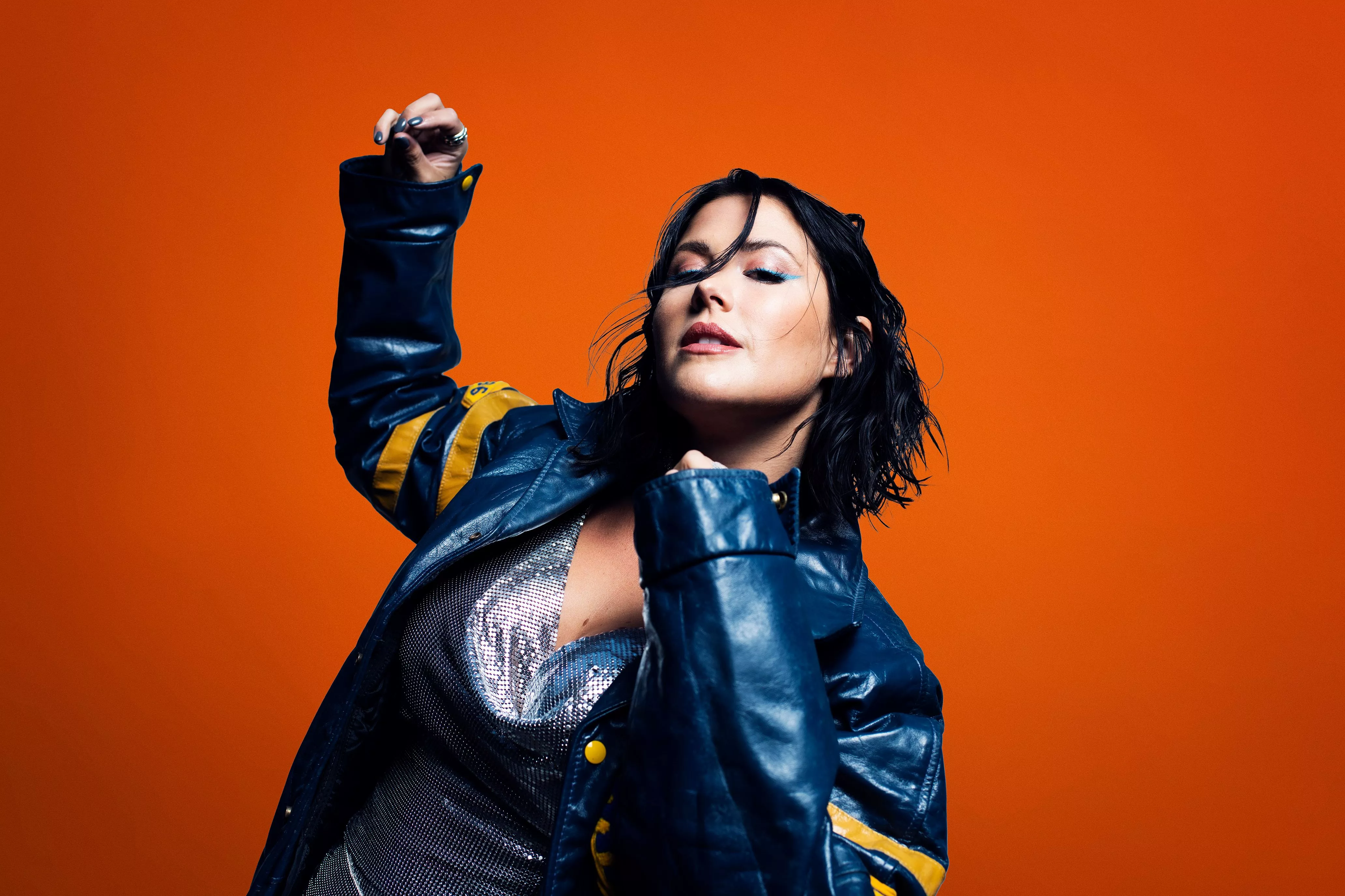 Molly Sandén åker ut på sin största turné någonsin