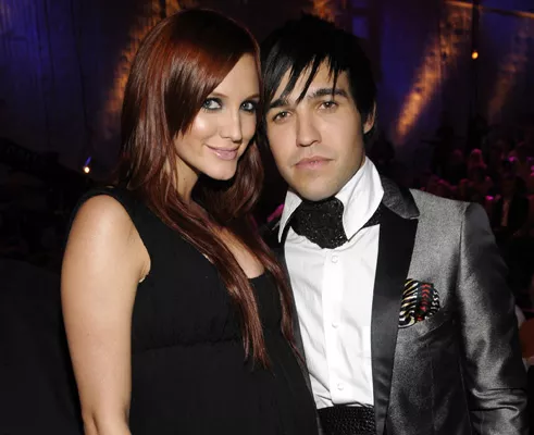 Ashlee Simpson og Pete Wentz får en søn