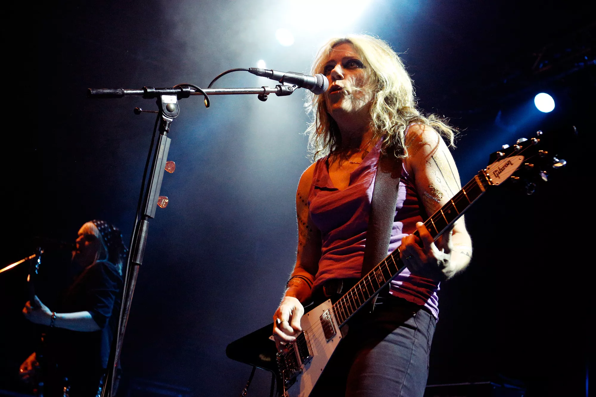 L7: – Vil du have din femårige til at imitere Miley fucking Cyrus?