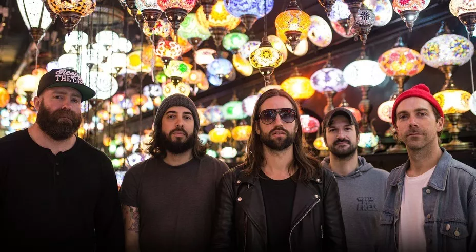 Alla hoppar av Every Time I Die – utom sångaren 