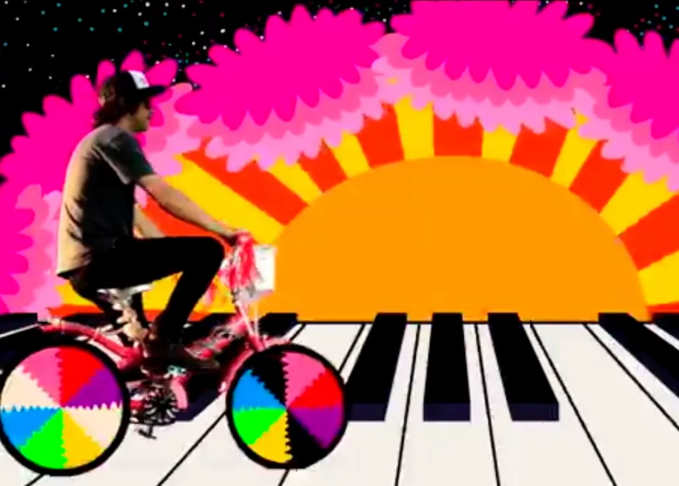 Se Teddybears nya video