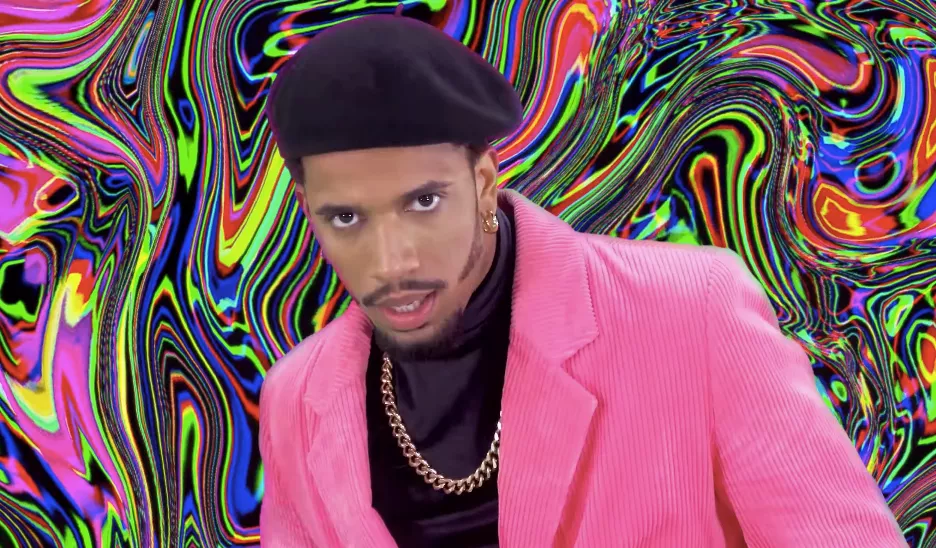 VIDEOPREMIERE: KillASon giver den som psykedelisk pink pirat