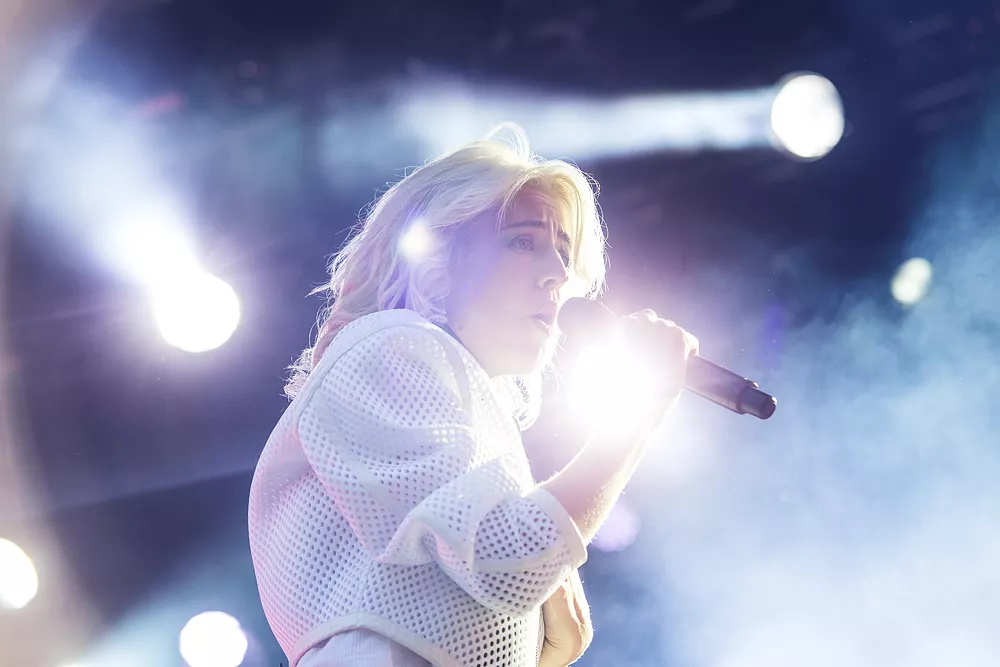 Veronica Maggio tillbaka – på engelska