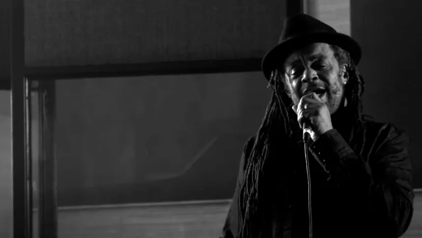 Tidligere UB40-medlem Astro er død