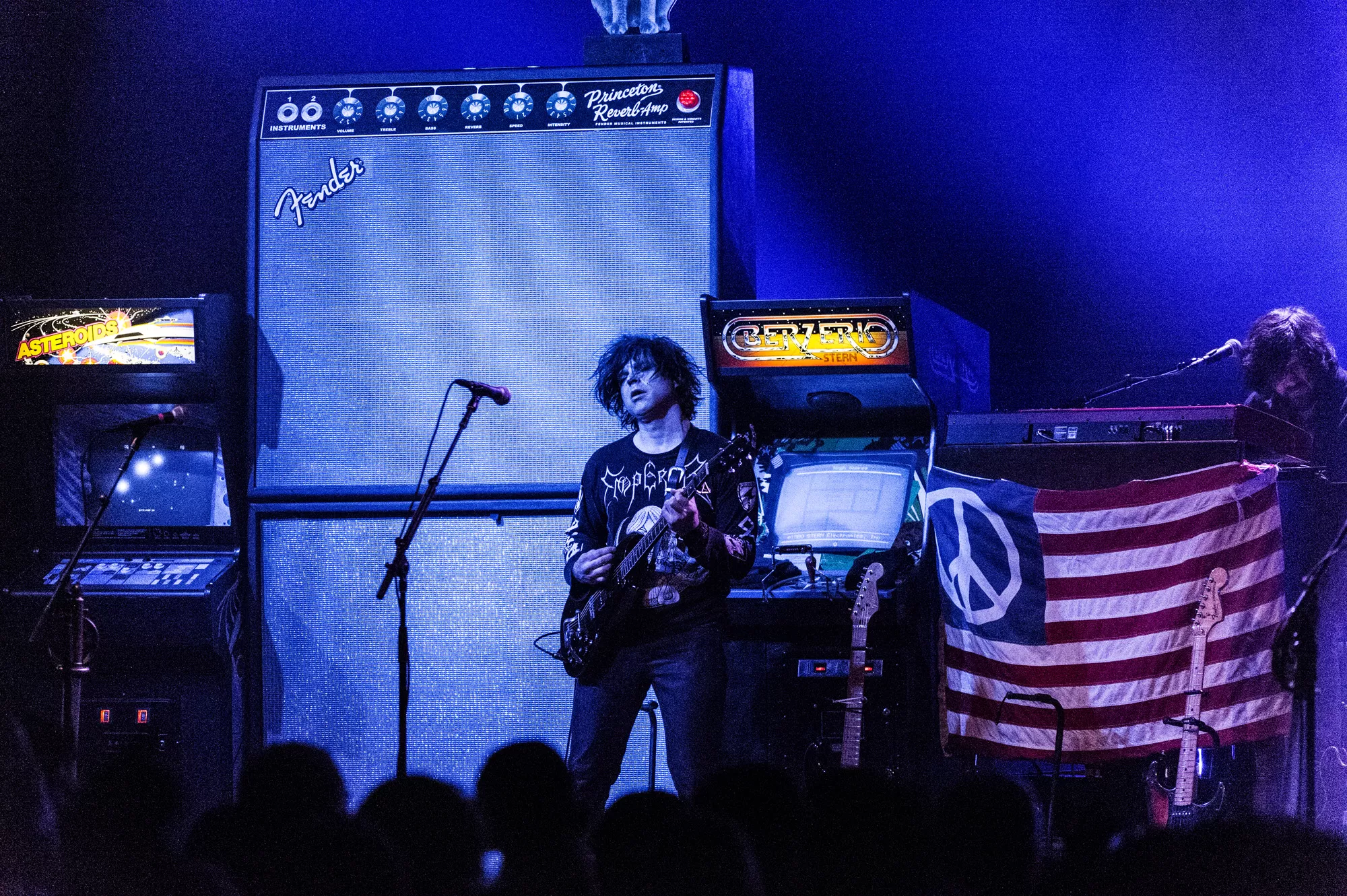 Efter anklager om overgreb: Ryan Adams aflyser turné