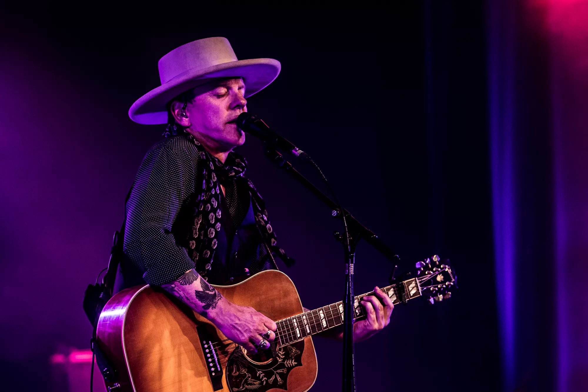 Fotoserie: Kiefer Sutherland gav koncert i Aalborg