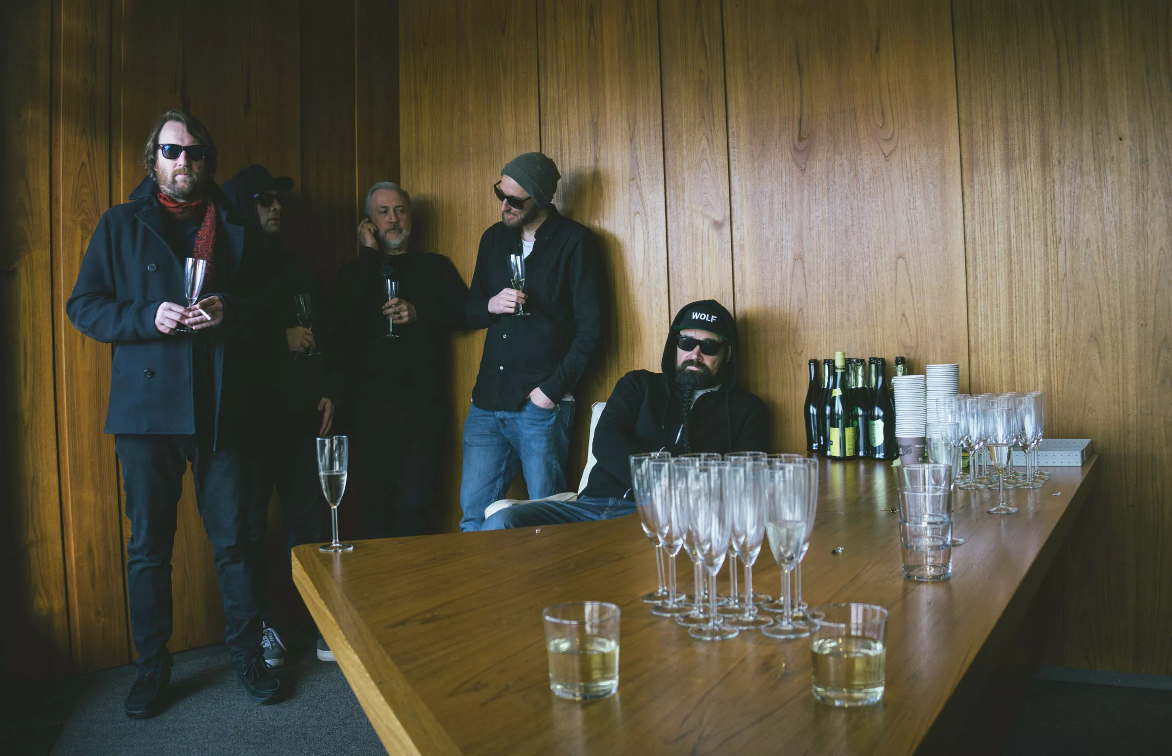 Ulvehyl i firserkrise