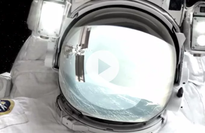 Se David Guettas højtflyvende nye video – album på vej