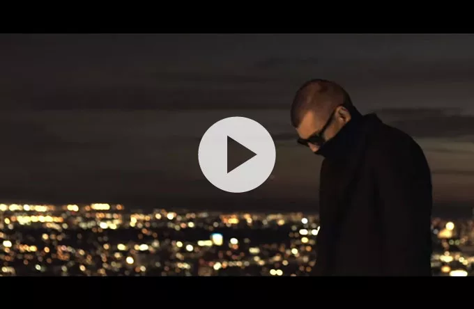 Sivas fester problemerne væk i ny musikvideo
