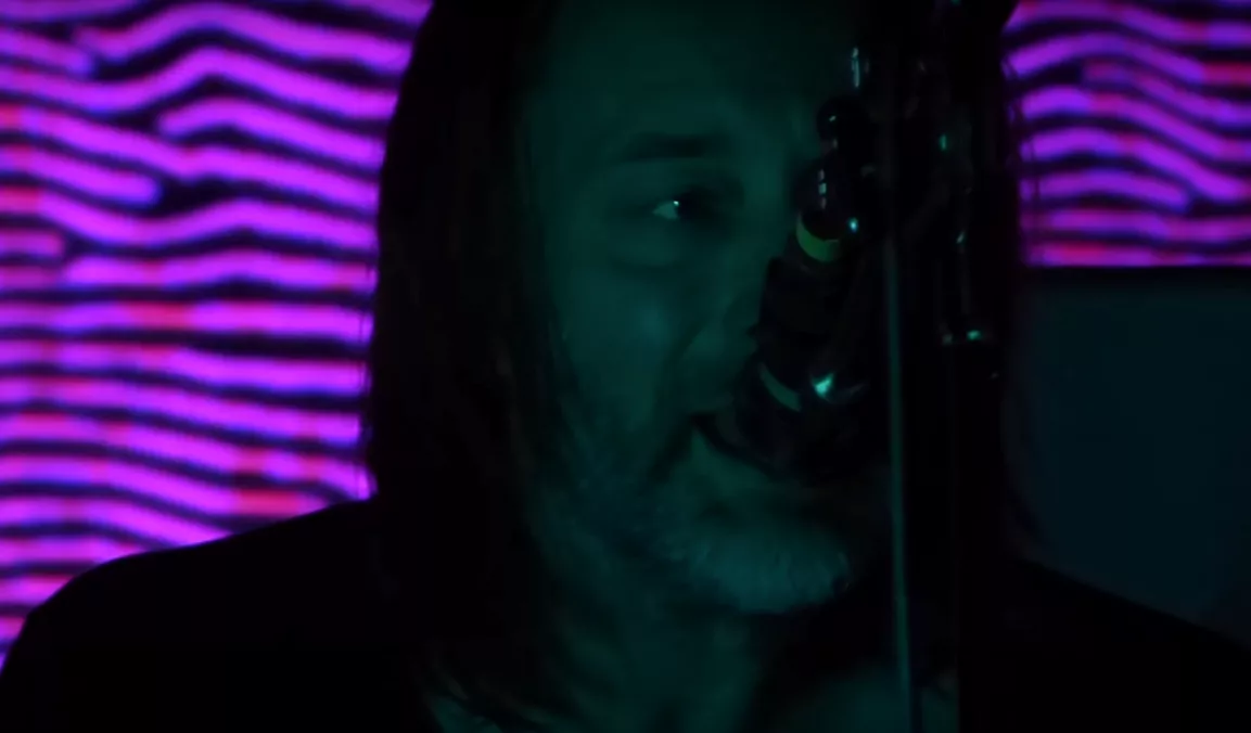VIDEO: Thom Yorke på scenen med "Unmade" for første gang