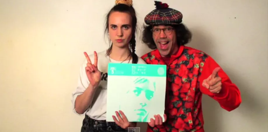 Se skørt og anderledes interview med MØ