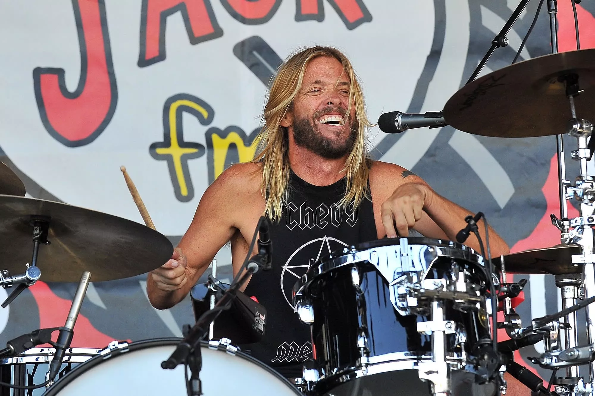 Taylor Hawkins mindes i følelsesladet video til årets Grammy-uddeling