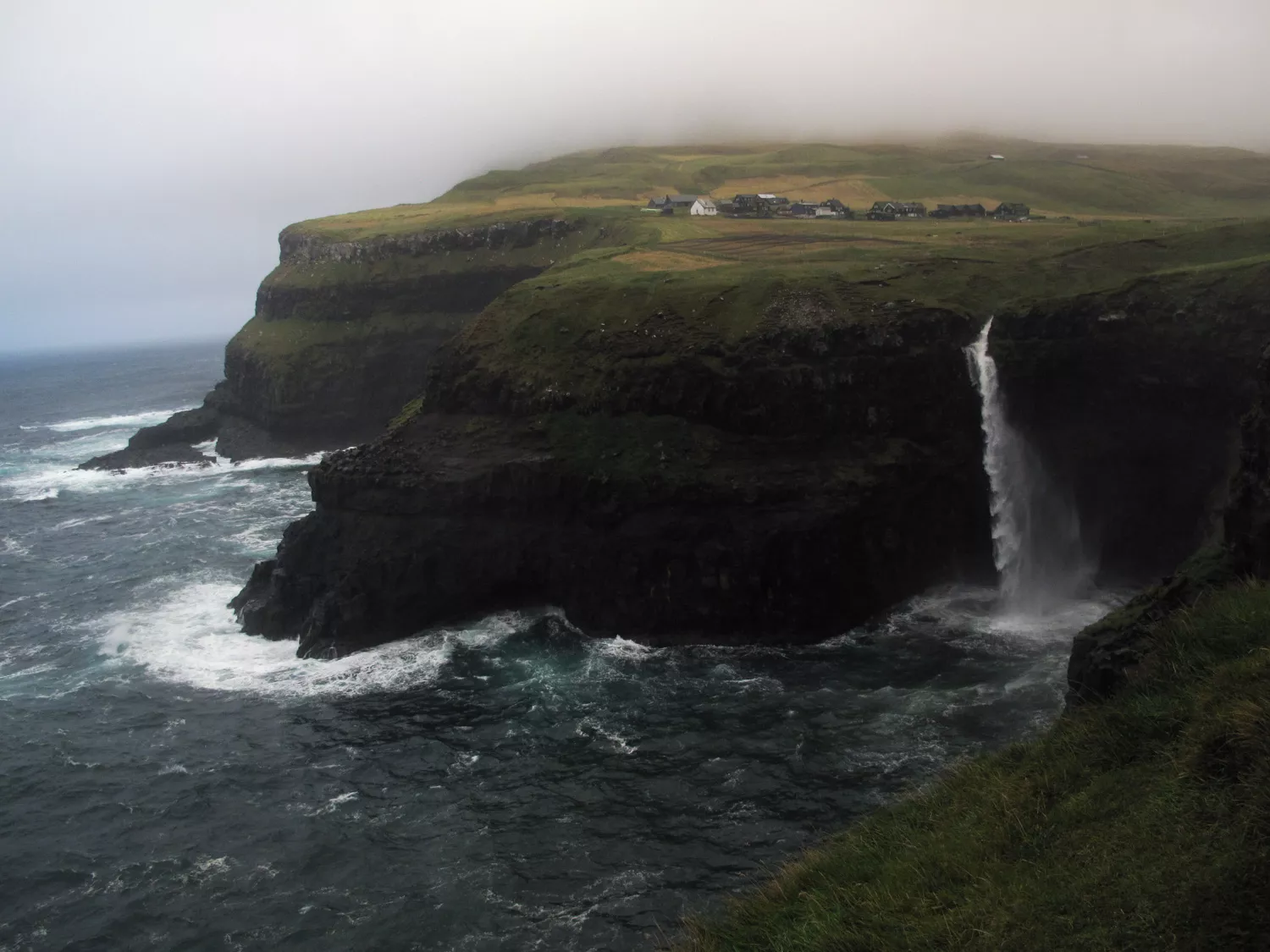 GAFFA REISER TIL FÆRØYENE: Konsert med Josef Zachariassen i Hvanasund Kirkja