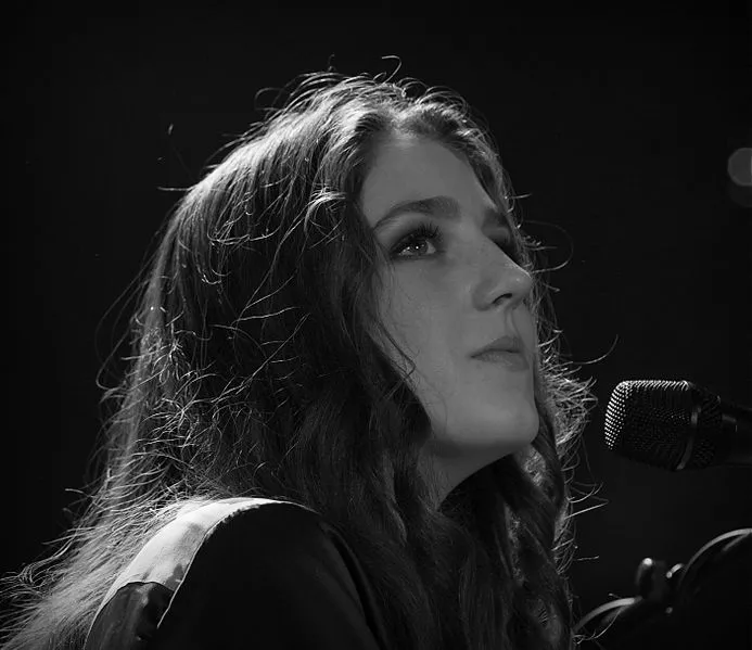 Birdy giver dansk koncert
