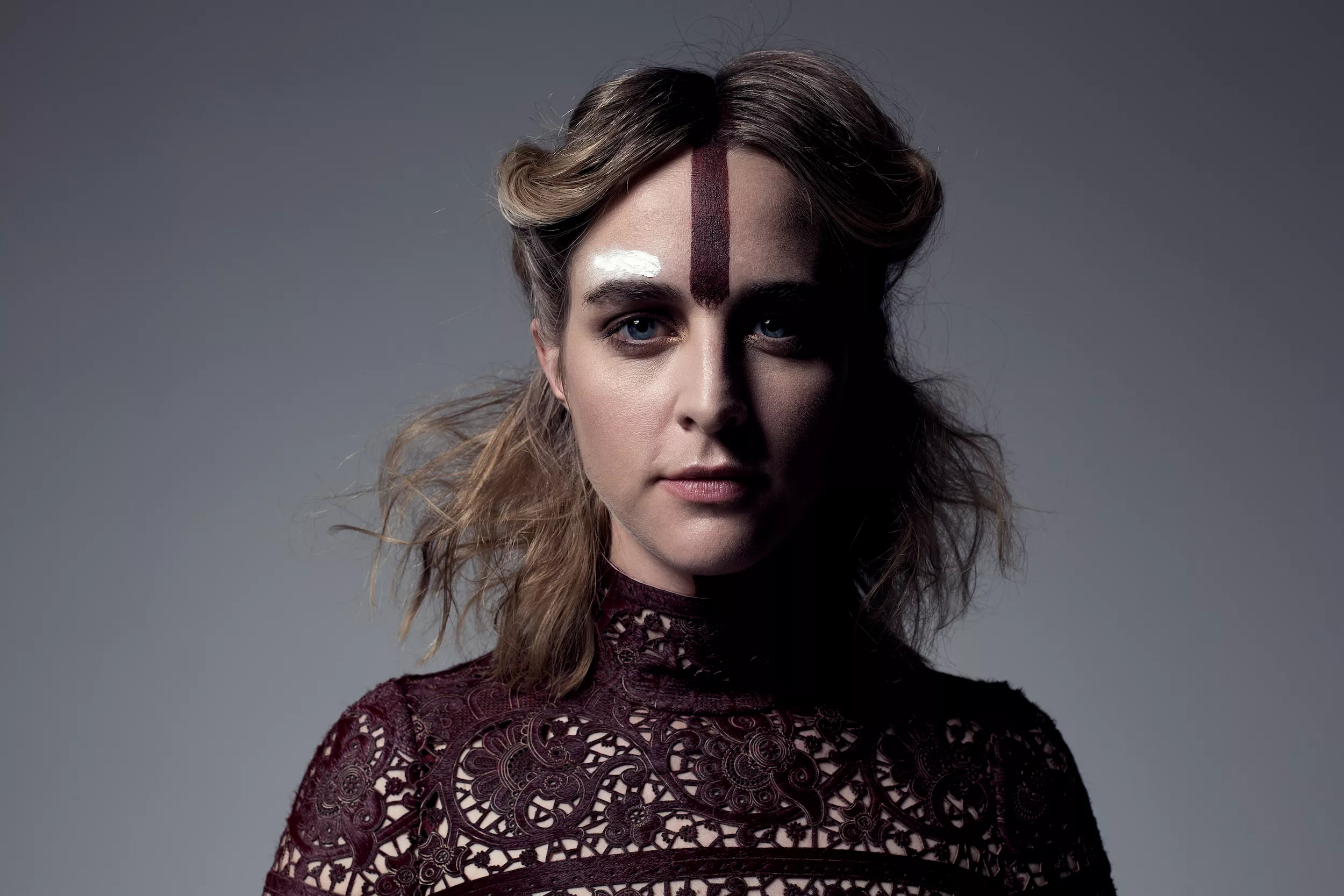 Opp i atmosfæren og ned på bunnen av havet