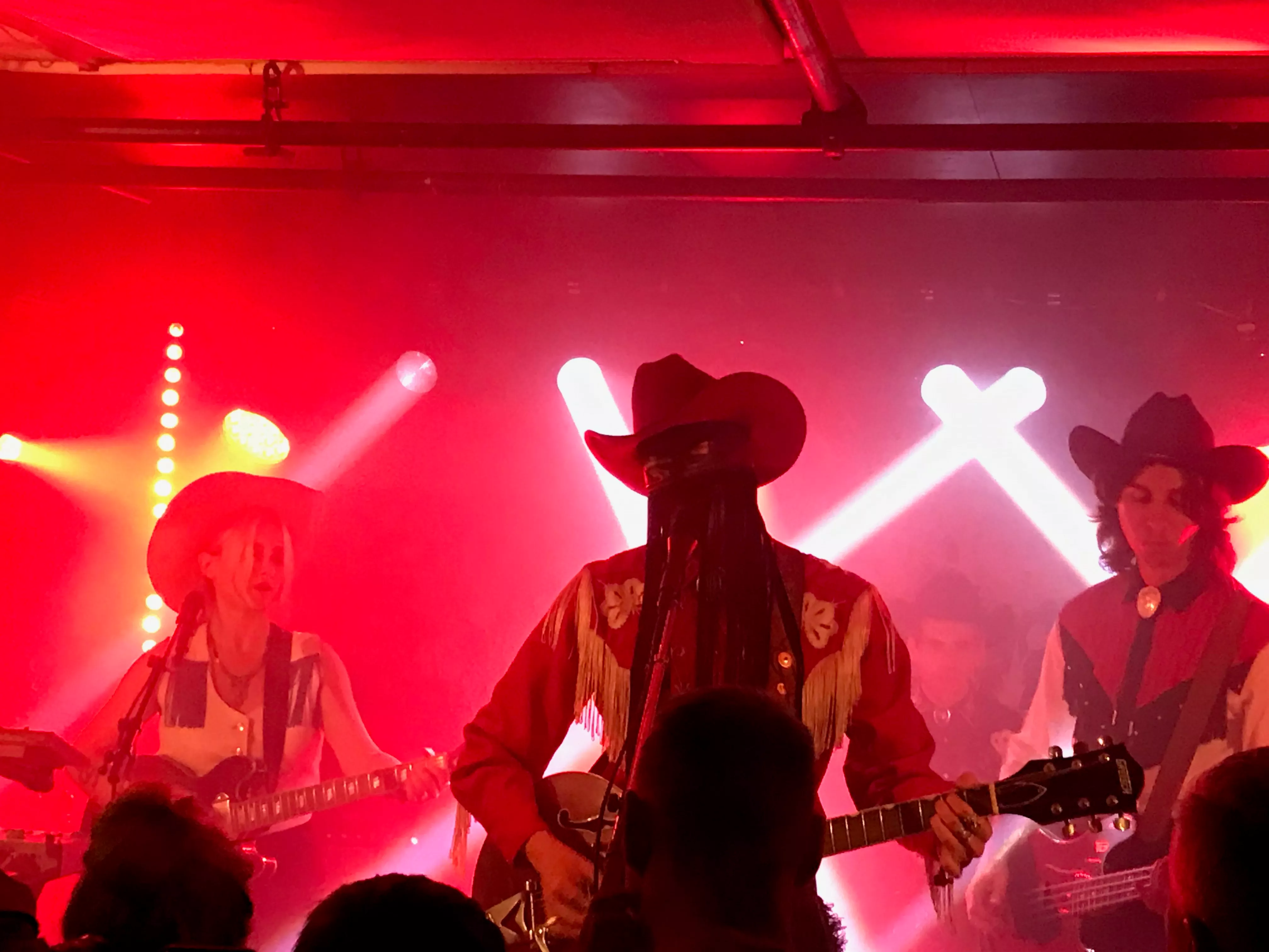 Oceanen, Stay Out West - Orville Peck