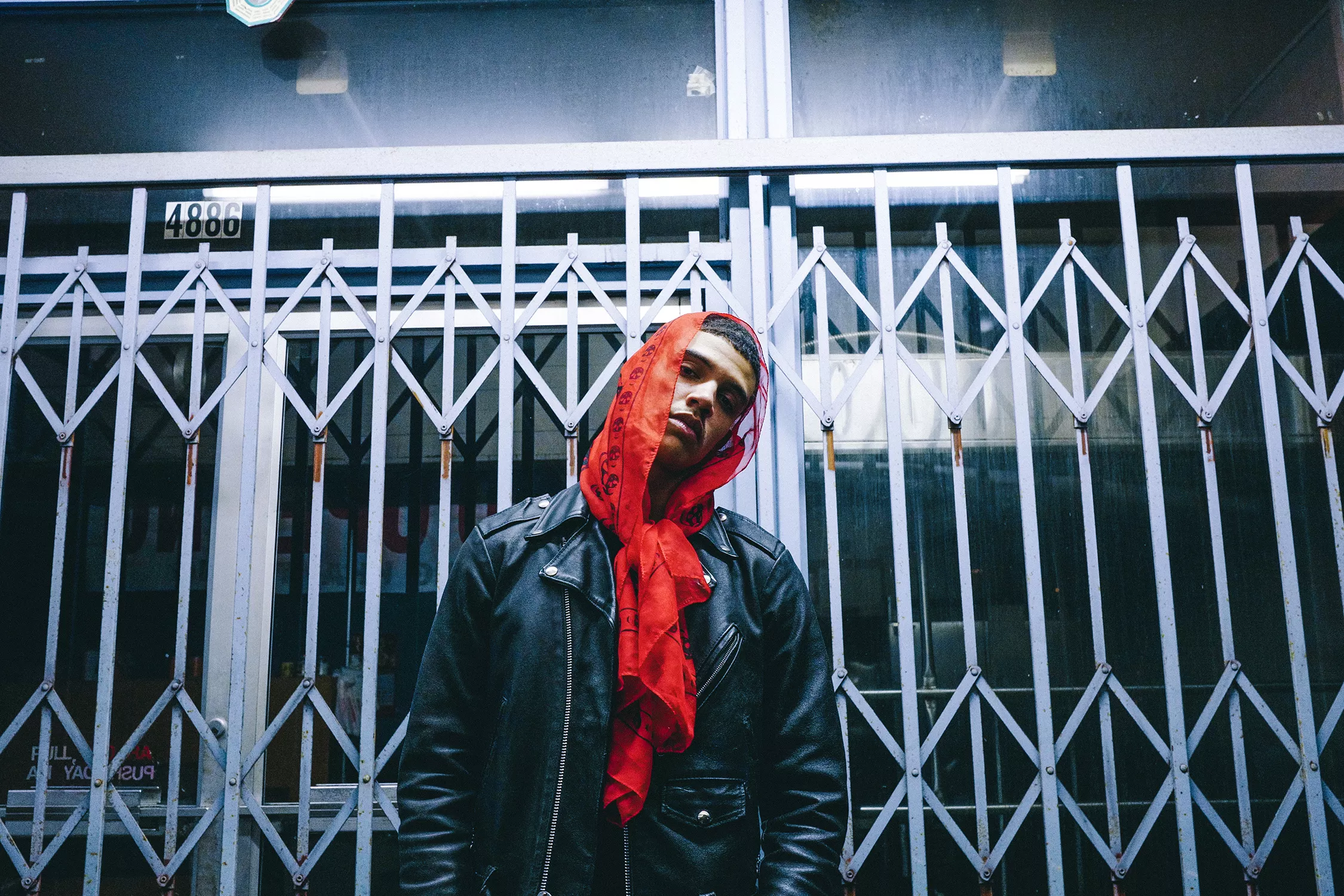 Flygtige ringe af betagende røg-rap