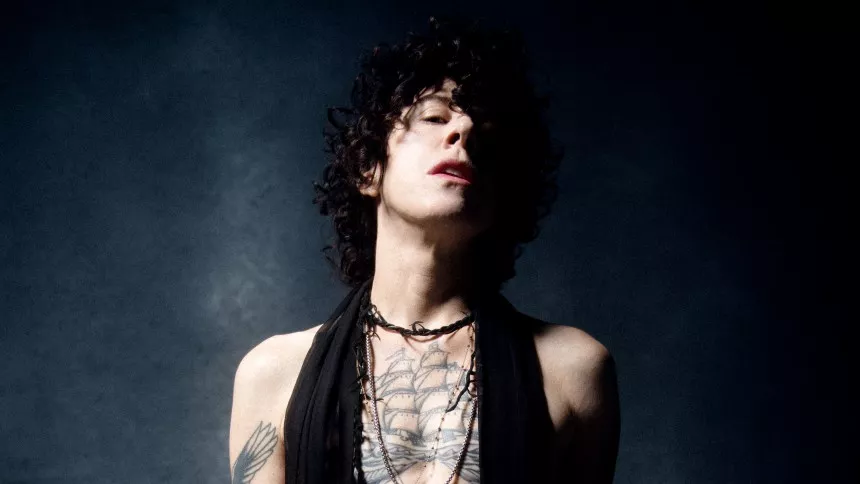 Mellem smerte og styrke på personligt popalbum