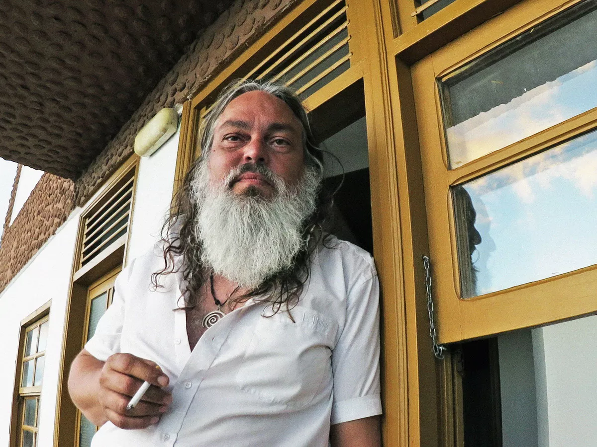 Lorenzo Woodrose dropper alias og går solo – album og turné på vej